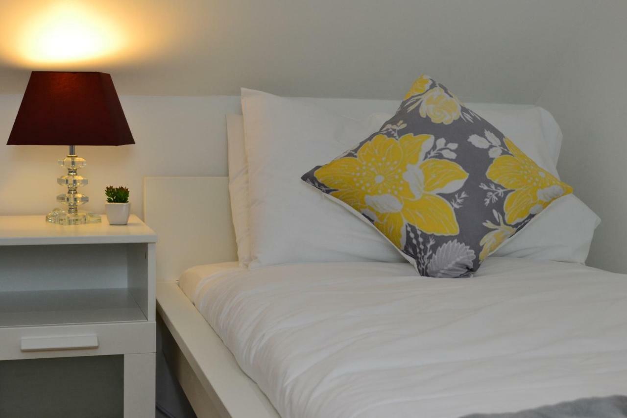 Epicsa - Family & Corporate Stay Mews Apartments With Free Parking CBG Buitenkant foto