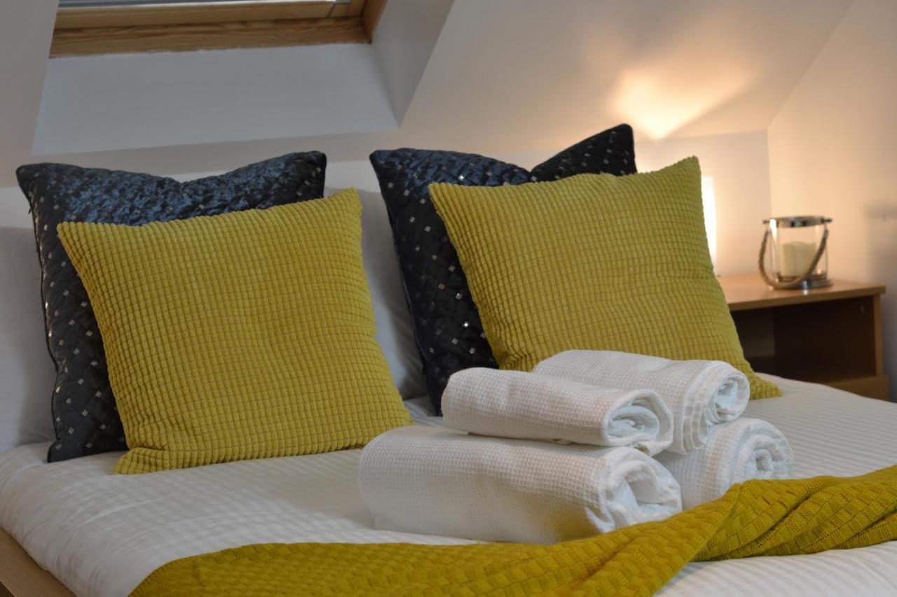 Epicsa - Family & Corporate Stay Mews Apartments With Free Parking CBG Buitenkant foto